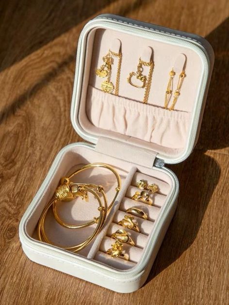 mini-cutie-de-bijuterii